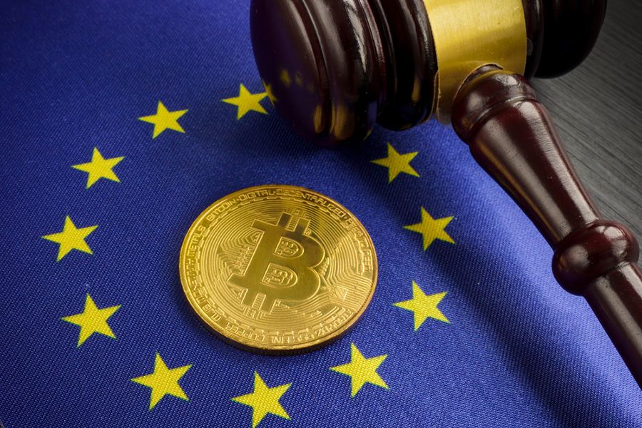 Cryptoregulering in Europa: AMLD5, MiCAR en DAC8